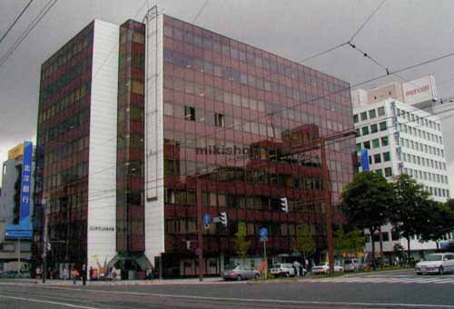 コンチネンタルビル 外観