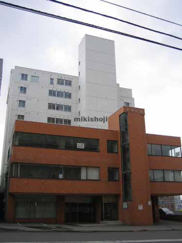 ローヤルハイツ月寒中央 外観