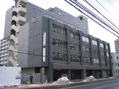 中央カクマンビル 外観