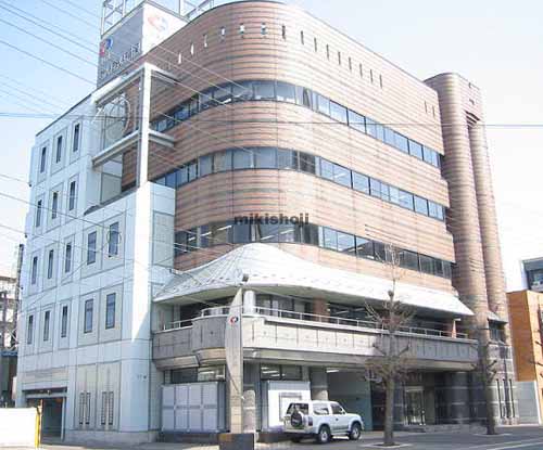 あいおいニッセイ同和損保青森ビル 外観