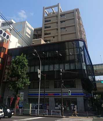 新港ビル 外観