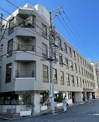 横浜カリオカビル 外観