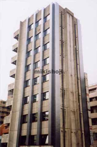 アマデウスビル 外観