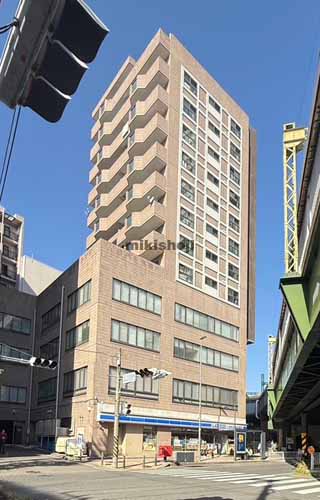 アクロスビル 外観