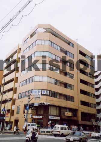 トローヂャンビル 外観