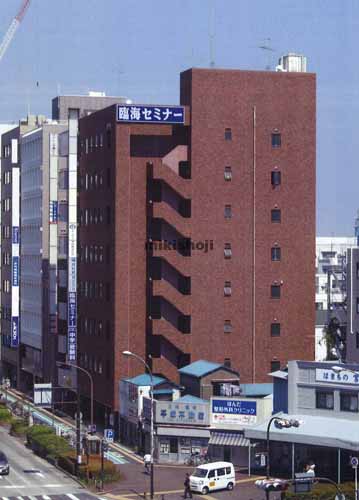 エバーズ第７平塚ビル 外観