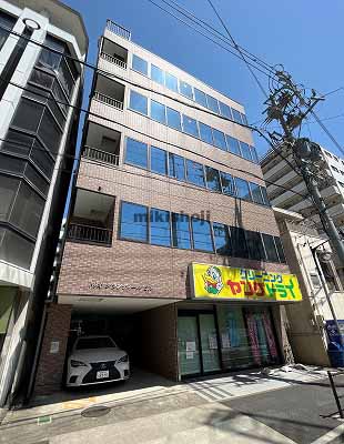 トリオグランディールビル 外観