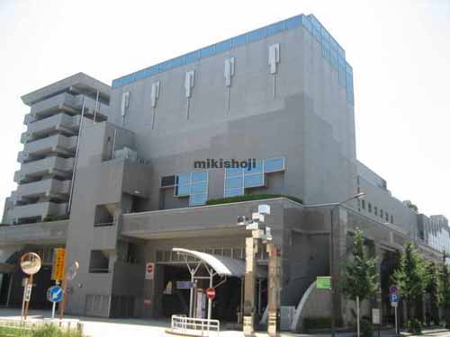 上社ターミナルビル 外観