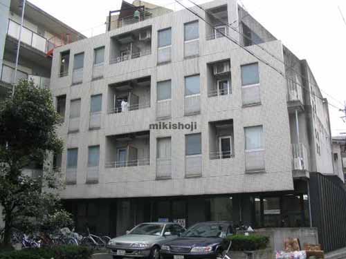 ノーサレンダー 外観