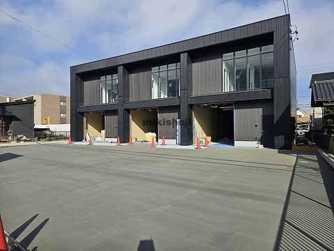 ＭＴ倉庫付事務所 外観1