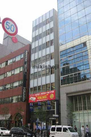 丸武本町ビル 外観