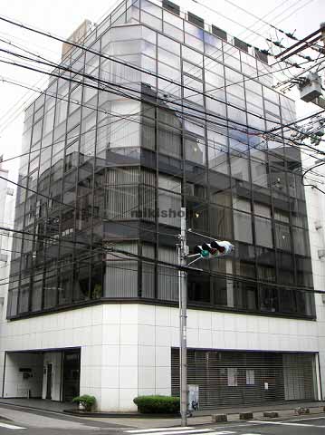 ＺＥＬＣＯＶＡ　ＱＵＡＴＴＲＯ（クリニックビル） 外観