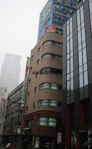 チロル茶屋町ビル 外観