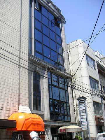 中津インタービル 外観