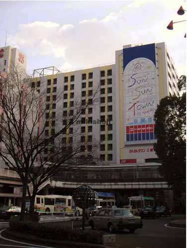 塚口さんさんタウン２番館 外観