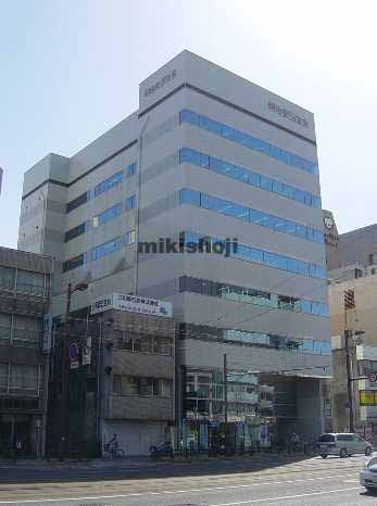 明治安田生命高知ビル 外観