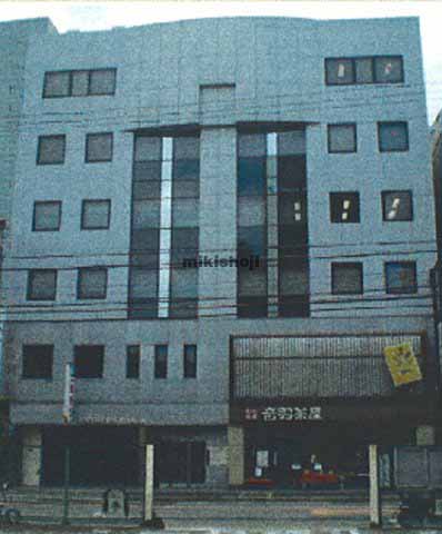 ストライズ江坂ビル 外観