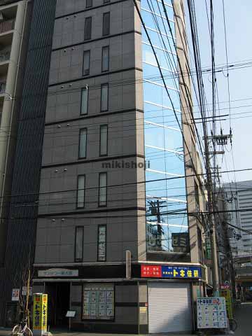 サンタワー新大阪ビル 外観