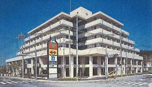 学園西カレッジハイツ 外観