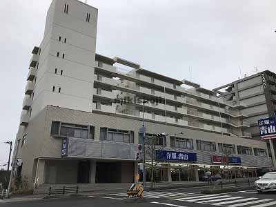 甲南クレセントビル 外観