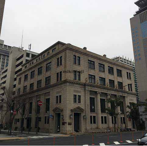 チャータードビル 外観