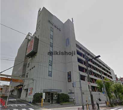 ミオ駐車場ビル 外観
