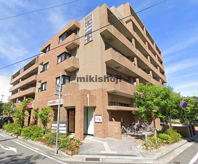 エレガンス甲子園 外観