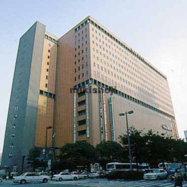 西日本渡辺ビル（西日本新聞会館） 外観