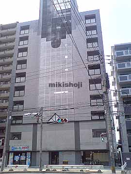 オクターブ日赤通り 外観