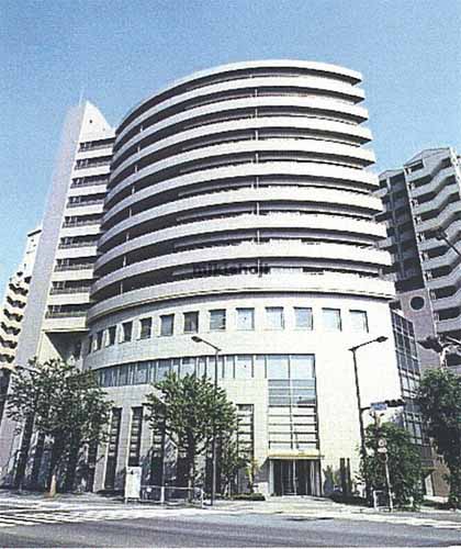 クレセントビル 外観