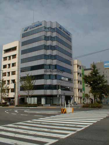 日刊工業新聞社西部支社ビル 外観