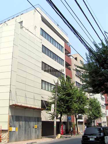 イワモトチョービル 外観