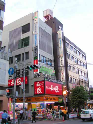 ビルやまき 外観