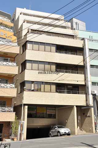 ヤマモト大塚ビル 外観