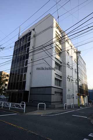 ニッカンビル 外観