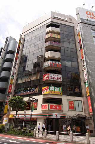 ＴＨＥ　ＫＩＮＤＡＩ　３　ＩＫＥＢＵＫＵＲＯ 外観