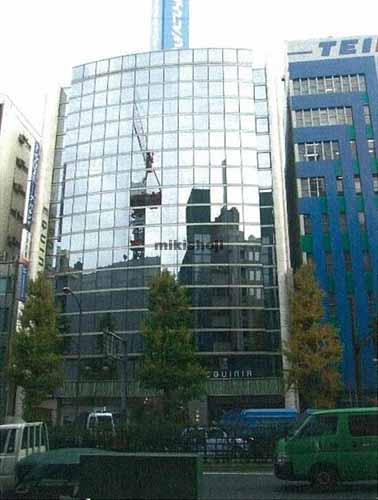 エキニア新宿 外観