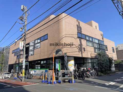 アウラビル 外観