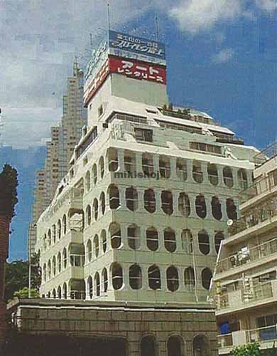 ＬＡＲＫ　ＹＯＹＯＧＩ 外観