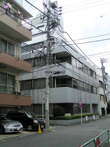 大新京ビル 外観