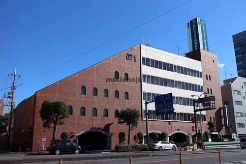 スリーアップ１ビル 外観