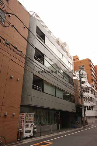 五輪プラザビル 外観