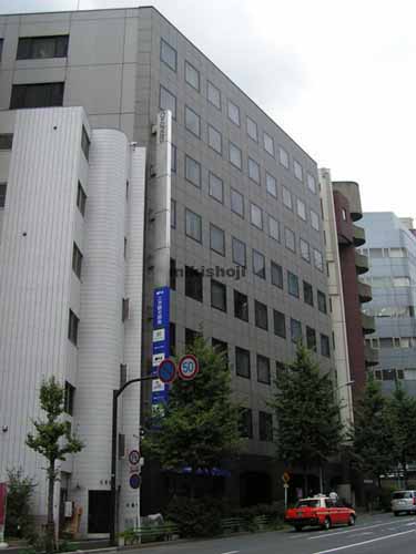 新川イワデビル 外観