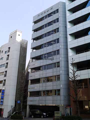 中央自動車ビル 外観