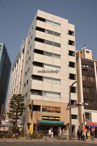 上野パークビル 外観