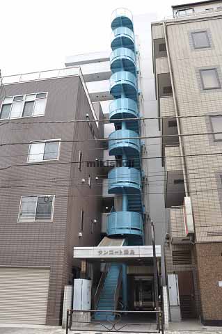 サンコート湯島ビル 外観