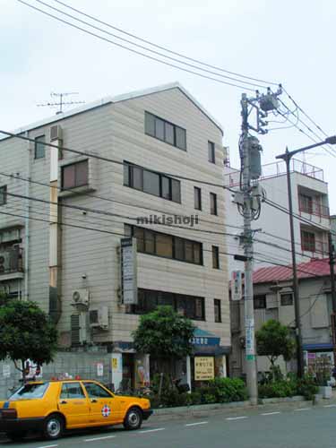 学友社ビル 外観