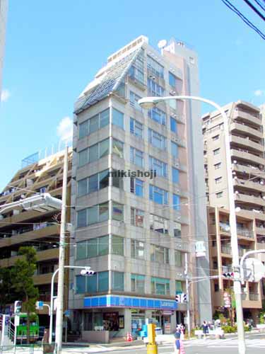 セントポールビル 外観