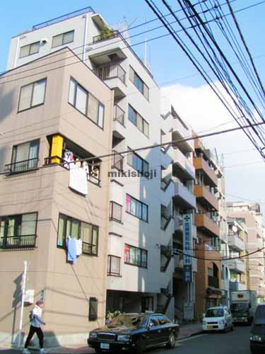 クレストビル 外観