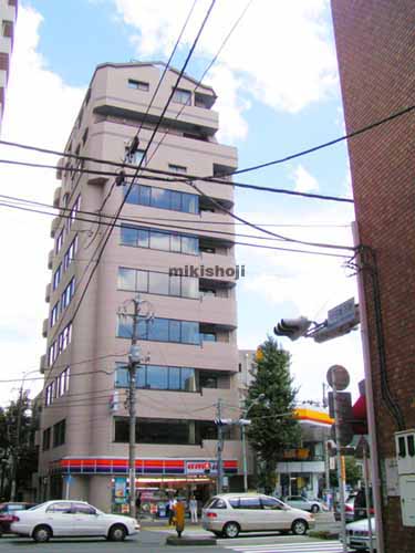 音羽こくねビル 外観